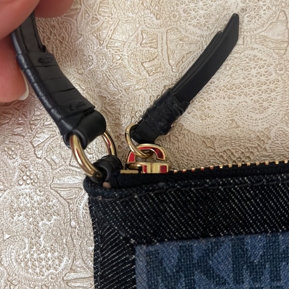 Michael Kors signature Denim Pouchette (Wristlet/Pouch/Clutch). Convertible! - Picture 9 of 16